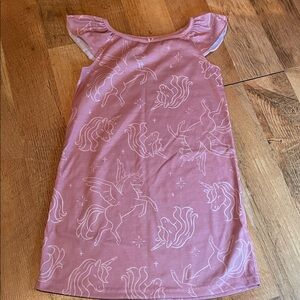Carter's Brand 🦄 Like New Pink Unicorn Nightgown Size 5T